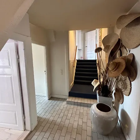 Vakantiehuis Sfeervolle Koopmanshoeve In Hartje *